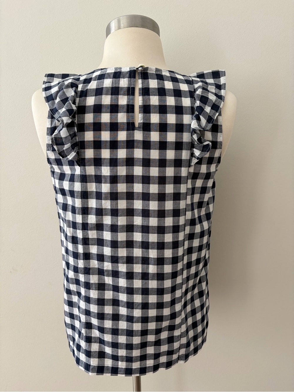 J. Crew Navy and White Gingham Sleeveless Top w/ Ruffle Sz 2 Preppy Cottagecore - Picture 6 of 10